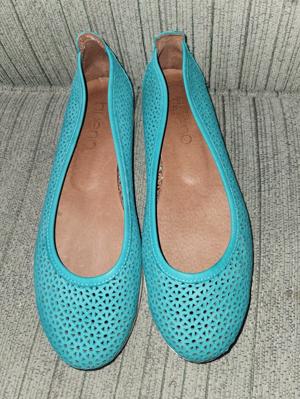 🍉Bueno Turquoise Laser-Cut Slip-On Flats - Picture 3 of 6